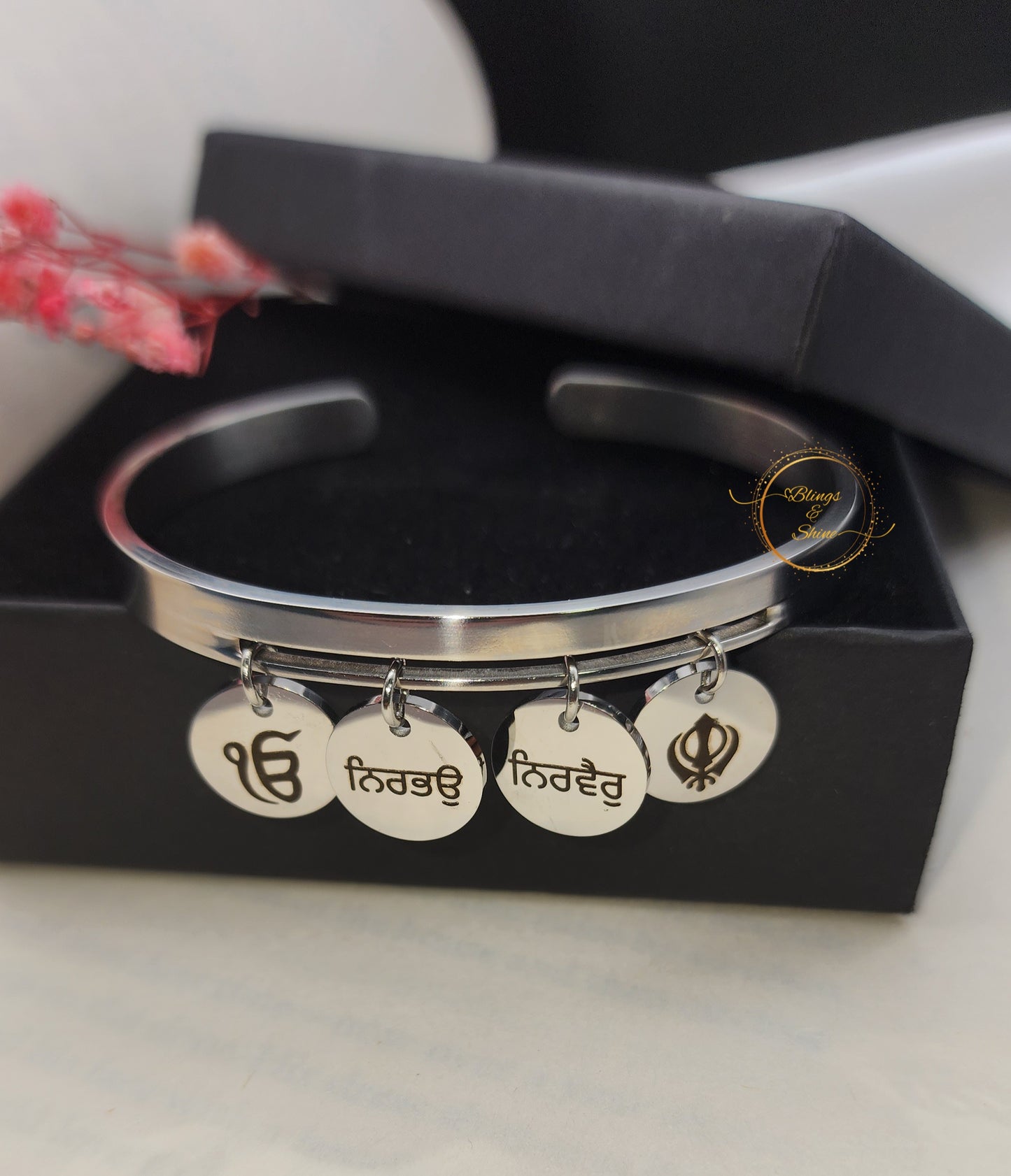 Nirbhau Nirvair Charm bracelet